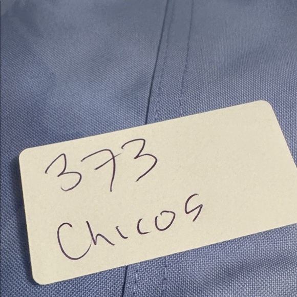 Chicos Elena Button down, no iron shirt, regular sizing is a size 4/Small/ NWT - Picture 10 of 10